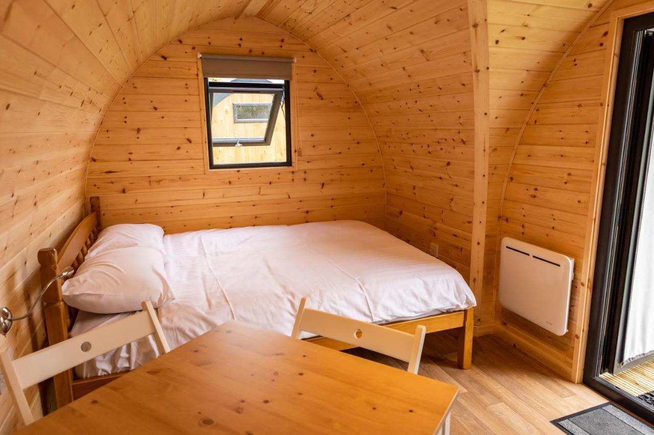 Camping Pods Hedley Wood Holiday Park Bridgerule Exterior photo